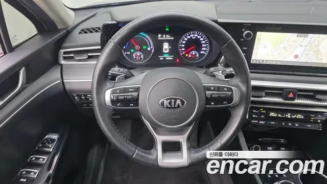Kia K5 2021 — ფოტო 11/20
