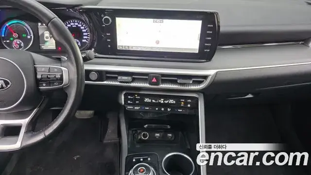 Kia K5 2021 — ფოტო 12/20
