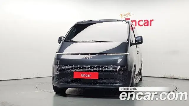 Hyundai Staria 2024 — Photo 23/39