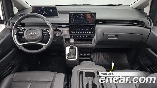 Hyundai Staria 2024 — Photo 39/39