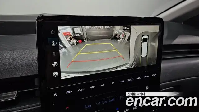 Hyundai Staria 2024 — Photo 13/39