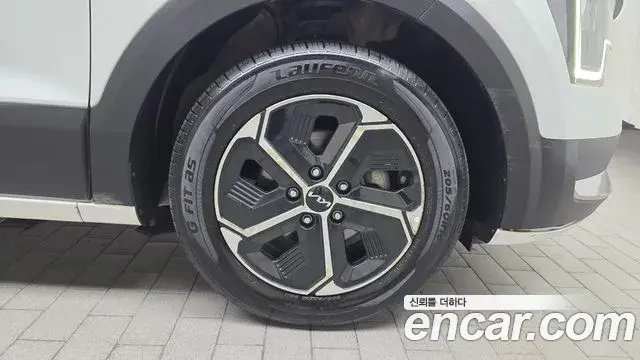 Kia Niro 2022 — Photo 12/32
