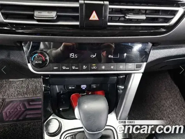 Kia Seltos 2020 — Photo 16/19