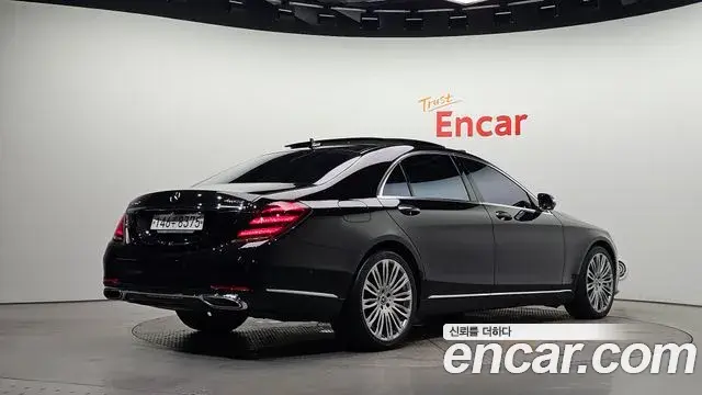 Mercedes-Benz S-Class 2019 — Фото 1/20