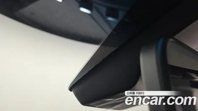 Hyundai Staria 2023 — ფოტო 5/32