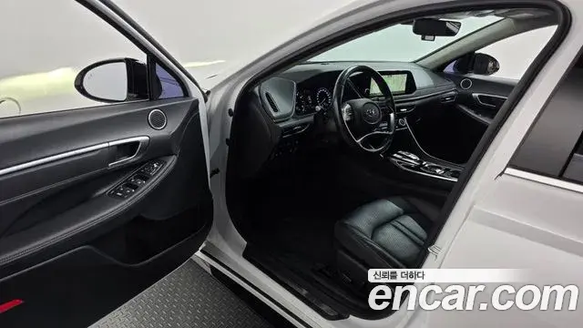 Hyundai Sonata 2022 — Фото 10/20