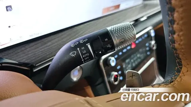 Genesis GV80 2023 — Photo 27/40