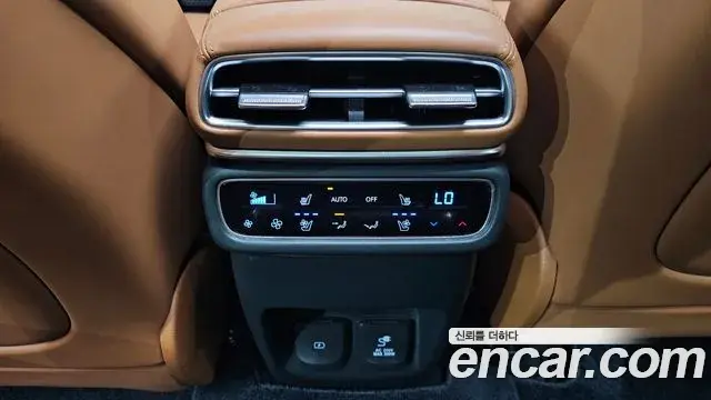 Genesis GV80 2023 — Photo 38/40