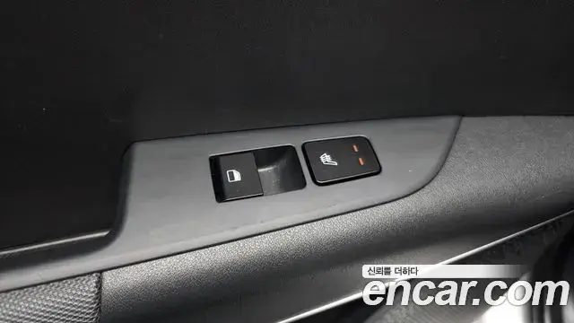 Kia Niro 2022 — ფოტო 2/31