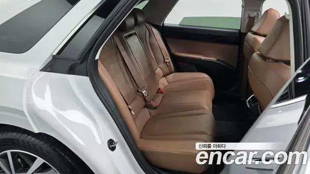 Hyundai Grandeur 2023 — Фото 11/20