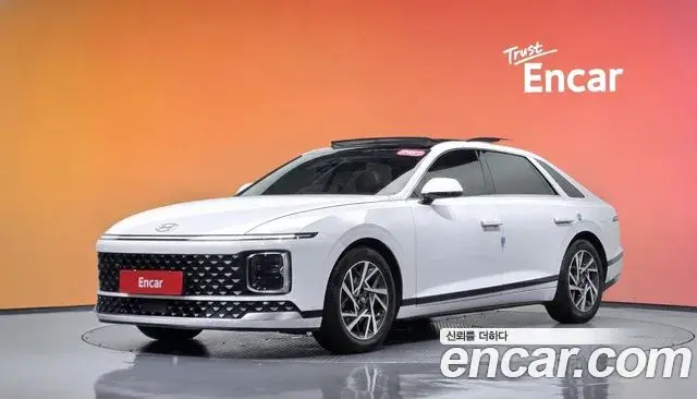 Hyundai Grandeur 2023 — Фото 1/20