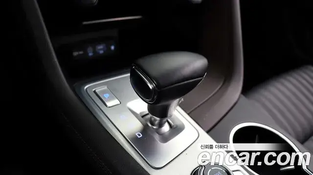 Genesis G70 2019 — ფოტო 10/20