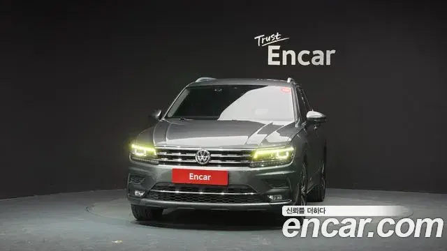 Volkswagen Tiguan 2020 — ფოტო 18/34