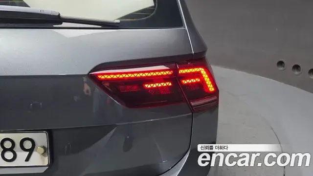 Volkswagen Tiguan 2020 — ფოტო 26/34