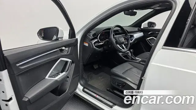 Audi Q3 2022 — Фото 10/20