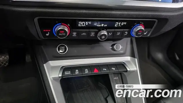 Audi Q3 2022 — Фото 17/20