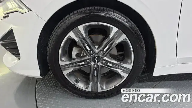 Kia K5 2022 — Şəkil 3/38