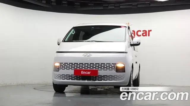 Hyundai Staria 2022 — Фото 3/20