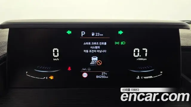 Hyundai Staria 2022 — Фото 8/20