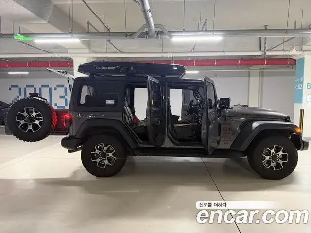 Jeep Wrangler 2018 — Фото 9/15