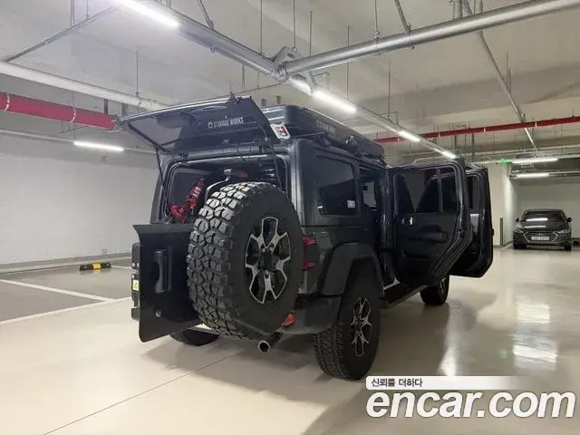 Jeep Wrangler 2018 — Фото 11/15