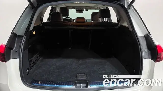 Mercedes-Benz GLE-Class 2024 — ფოტო 19/36
