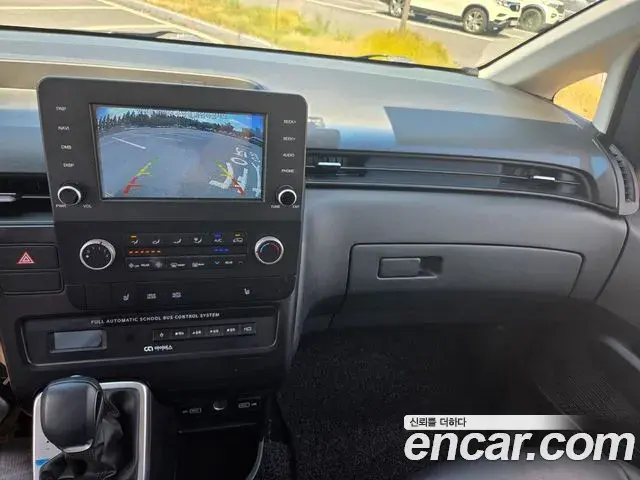 Hyundai Staria 2022 — Фото 15/20