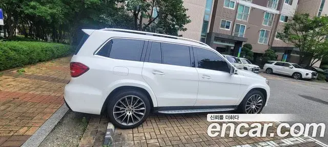 Mercedes-Benz GLS-Class 2019 — Photo 4/12