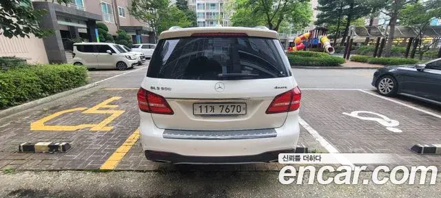 Mercedes-Benz GLS-Class 2019 — Photo 3/12