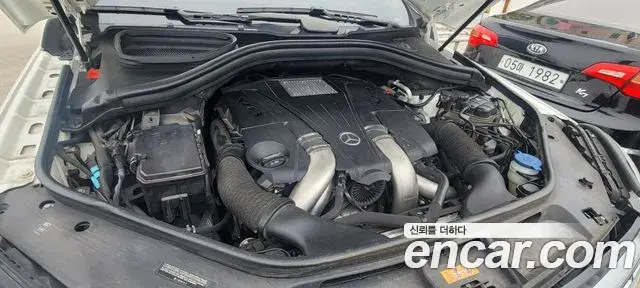 Mercedes-Benz GLS-Class 2019 — Photo 7/12
