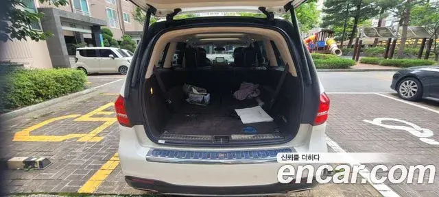 Mercedes-Benz GLS-Class 2019 — Photo 12/12