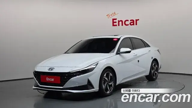 Hyundai Avante 2021 — Фото 1/20