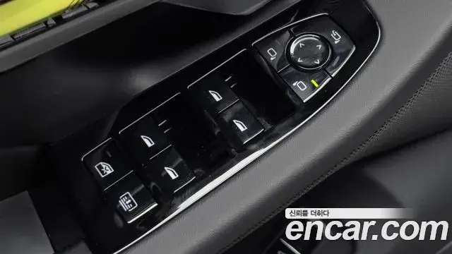 BMW 5 Series 2025 — Фото 15/20