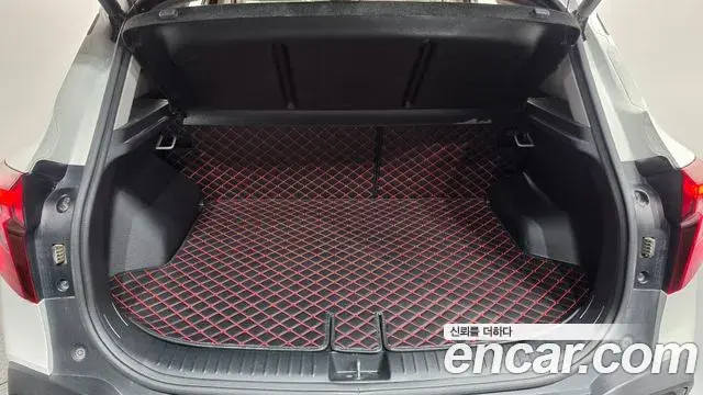Kia Seltos 2024 — ფოტო 21/34