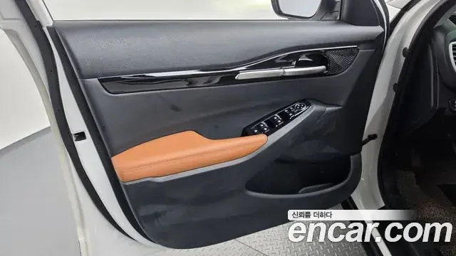 Kia Seltos 2024 — ფოტო 4/34