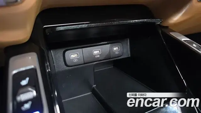 Kia Sorento 2022 — Photo 5/43