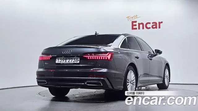 Audi A6 2020 — Фото 2/20