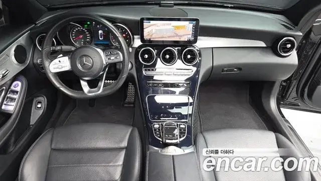 Mercedes-Benz C-Class 2019 — Photo 3/35