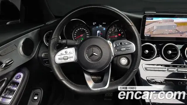 Mercedes-Benz C-Class 2019 — Photo 10/35