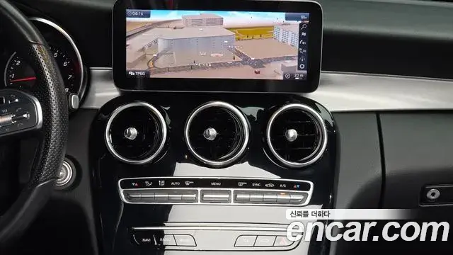 Mercedes-Benz C-Class 2019 — Photo 15/35