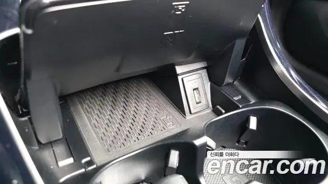 Mercedes-Benz C-Class 2019 — Photo 22/35