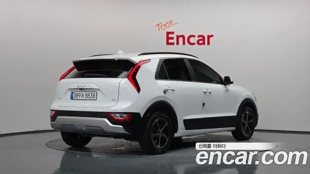 Kia Niro 2022 — Photo 31/35