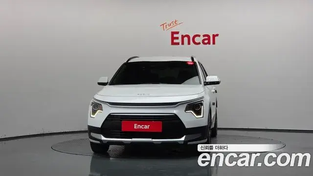 Kia Niro 2022 — Photo 14/35