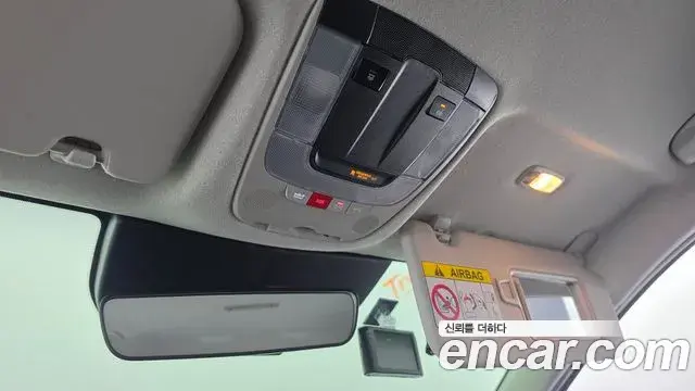 Kia Niro 2022 — Photo 10/35