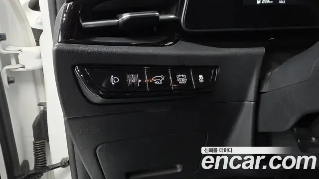 Kia Niro 2022 — Photo 21/35
