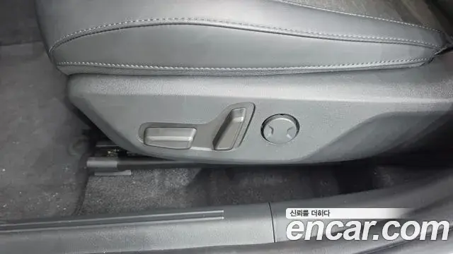 Kia Niro 2022 — Photo 34/35