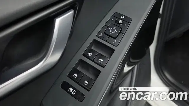 Kia Niro 2022 — Photo 32/35