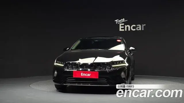 Kia K5 2023 — Şəkil 13/20