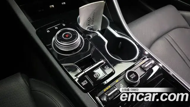 Kia K5 2023 — Şəkil 17/20