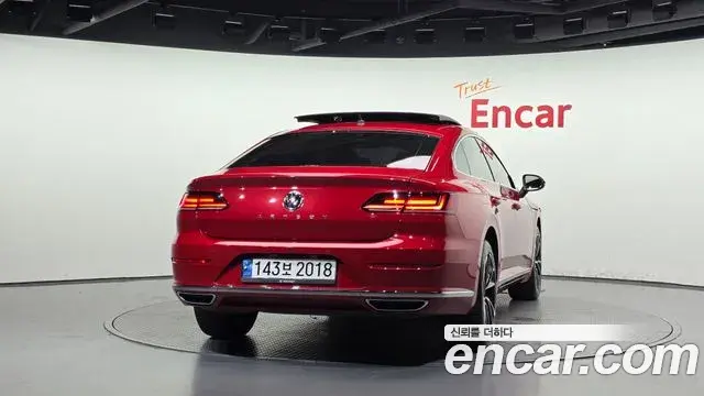 Volkswagen Arteon 2019 — Şəkil 13/38